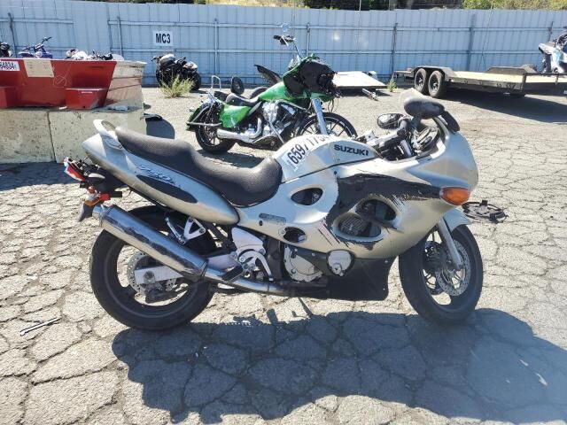 Suzuki GSX750F