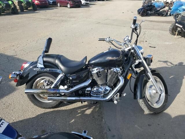 Honda VT1100C2 (SHADOW SABRE)