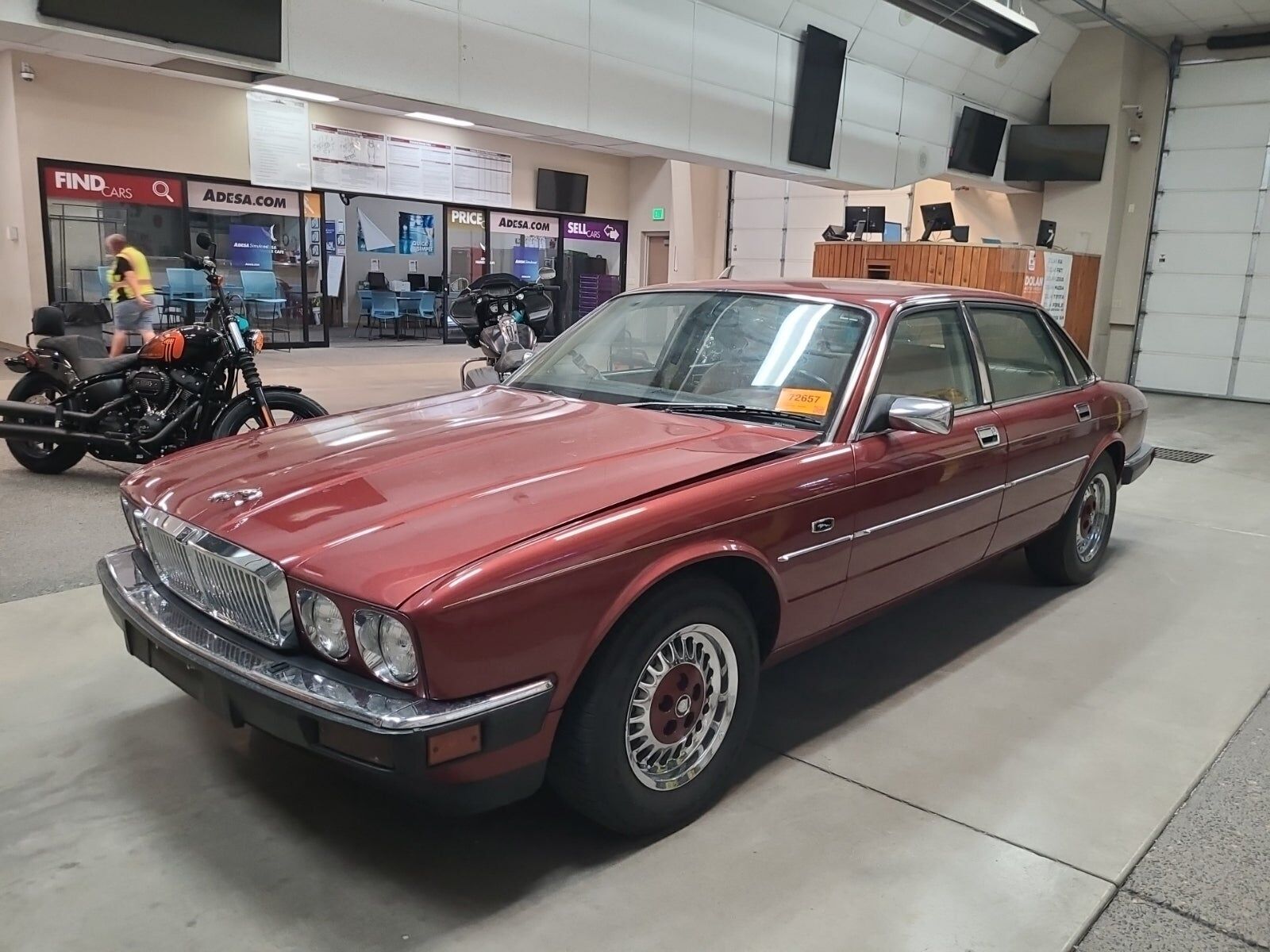 Jaguar XJ6