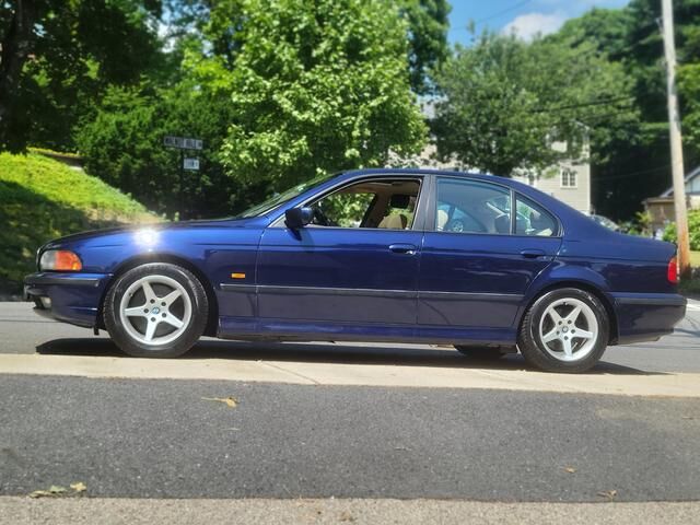 BMW 540i