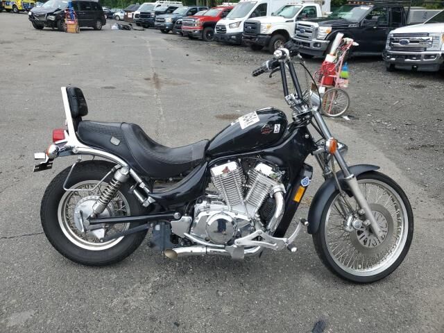 Suzuki VS800