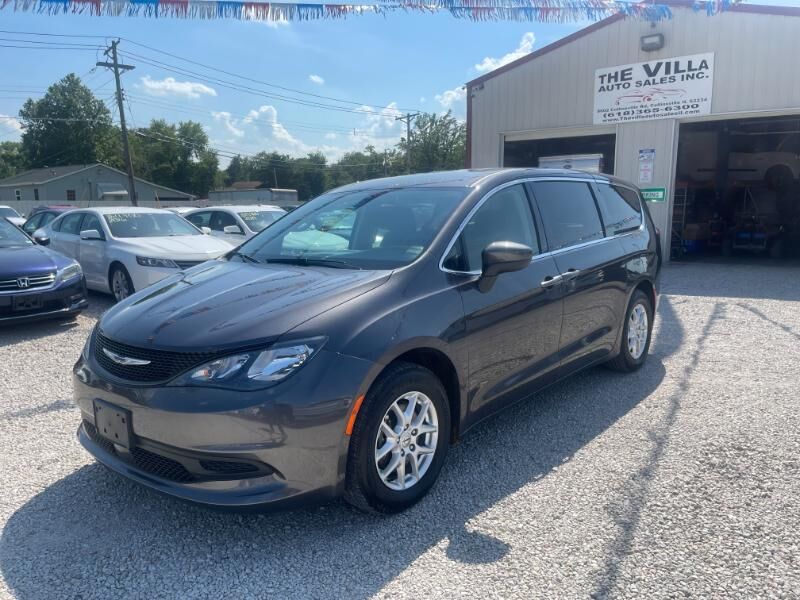 2021 CHRYSLER Voyager