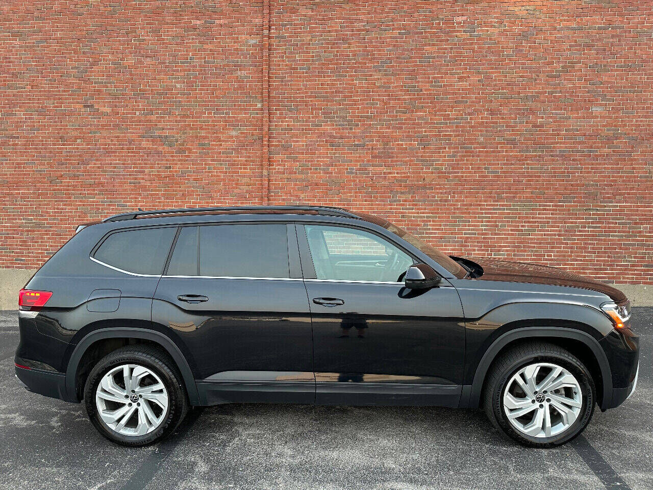 2021 VOLKSWAGEN Atlas