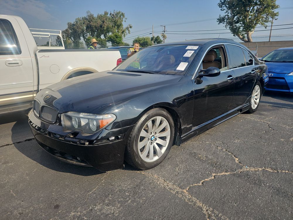 BMW 745i