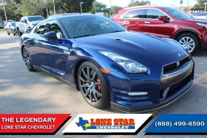 Nissan GT-R