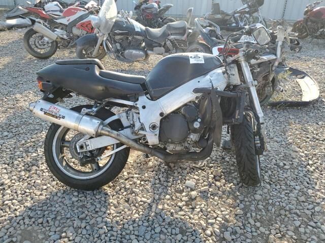 Suzuki GSX-R750