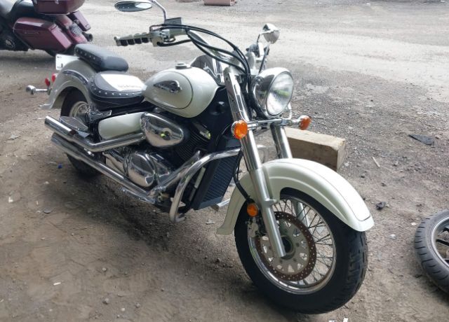 Suzuki VL800K