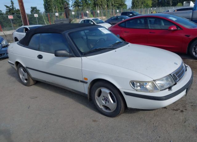 Saab 900