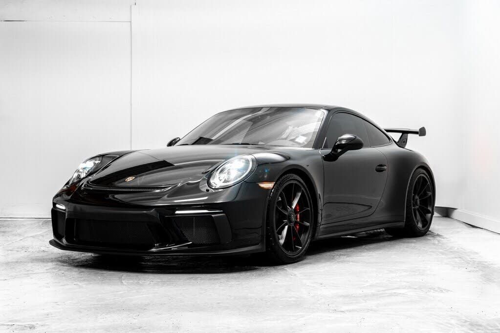 PORSCHE