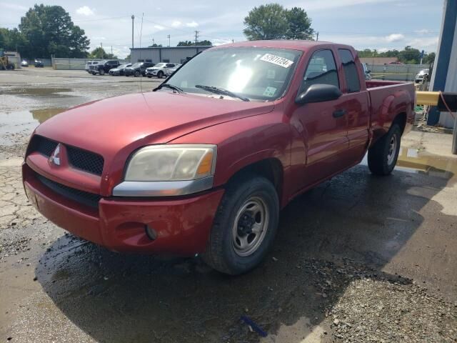 Mitsubishi Raider