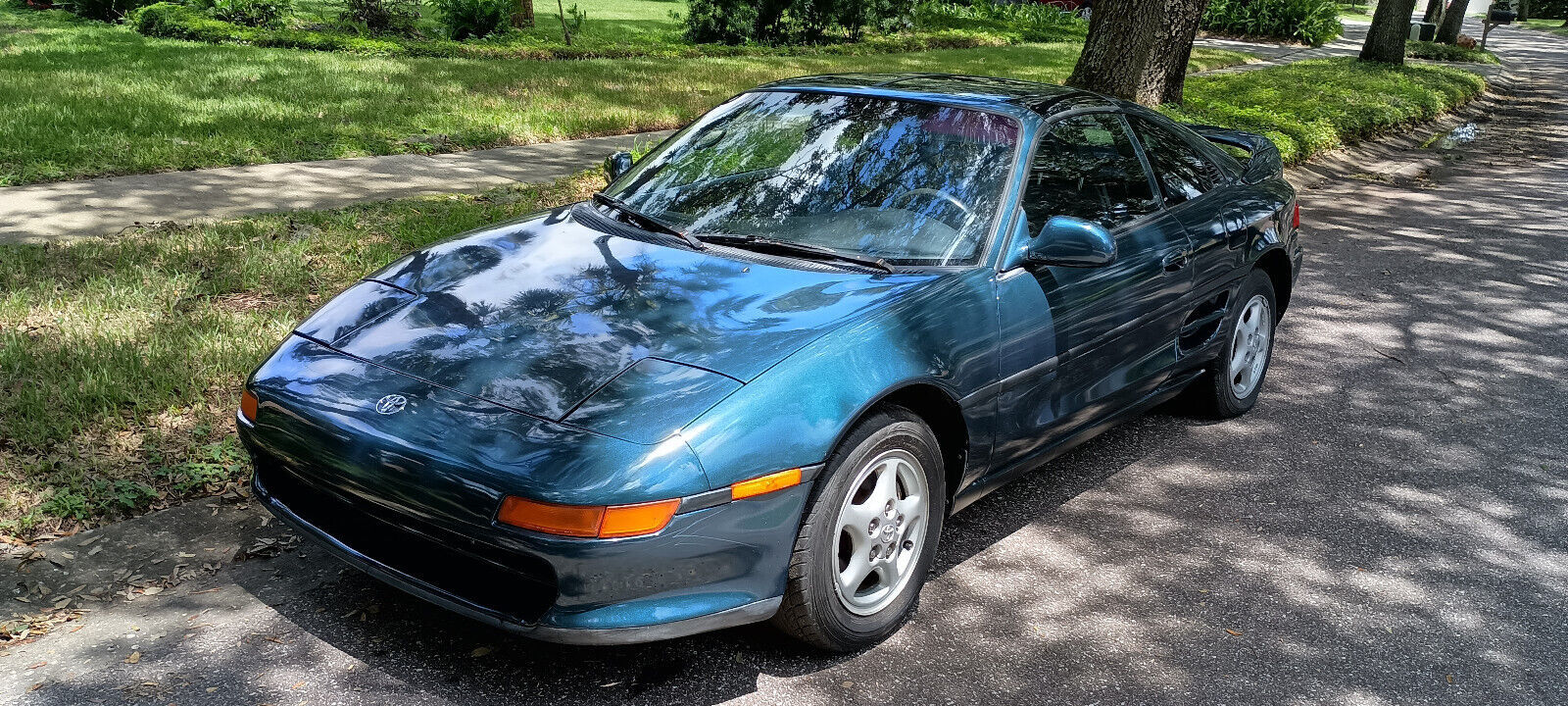 Toyota MR2