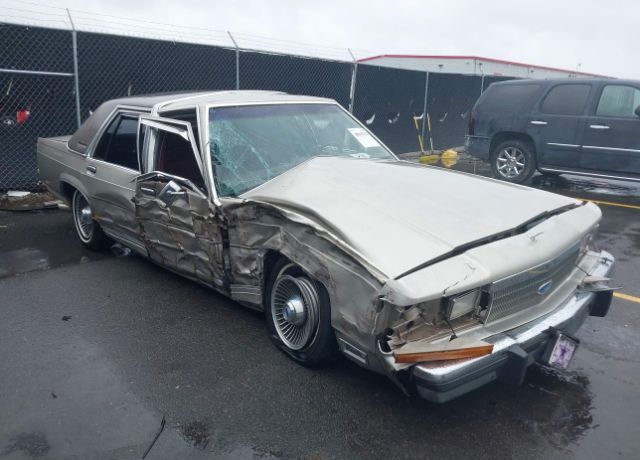 Ford Crown Victoria