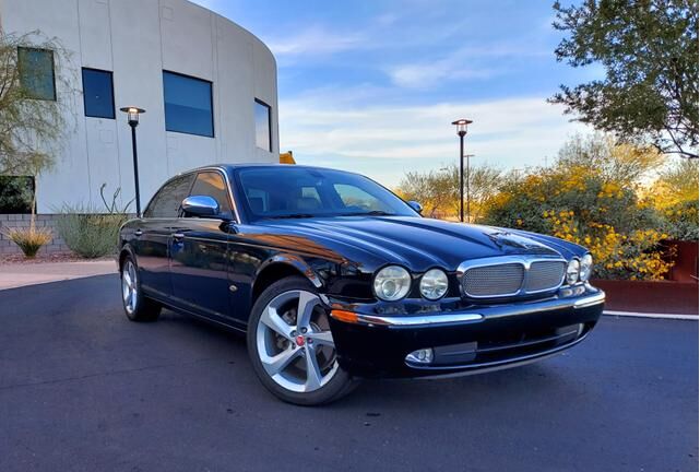 Jaguar XJ
