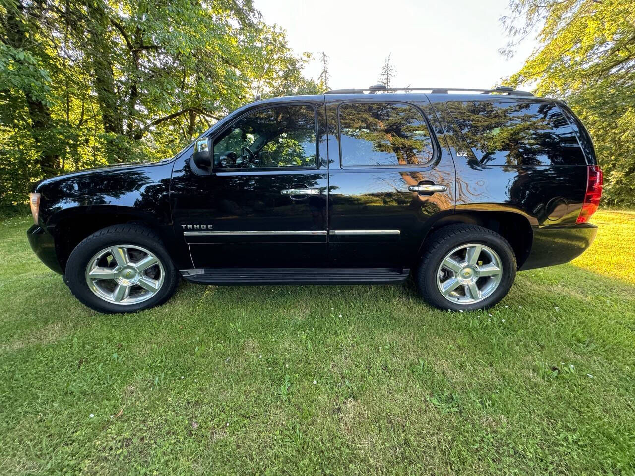 2011 CHEVROLET Tahoe