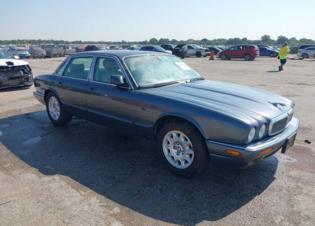 Jaguar XJ8