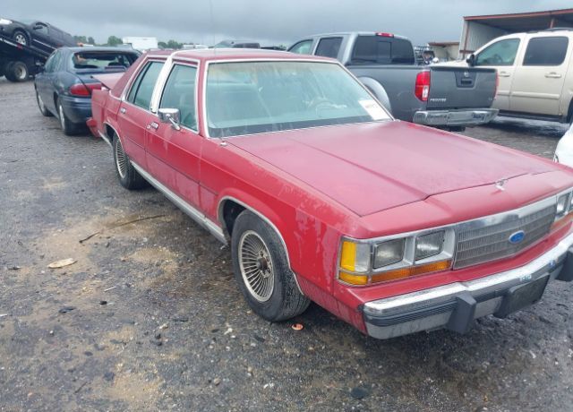 Ford Crown Victoria