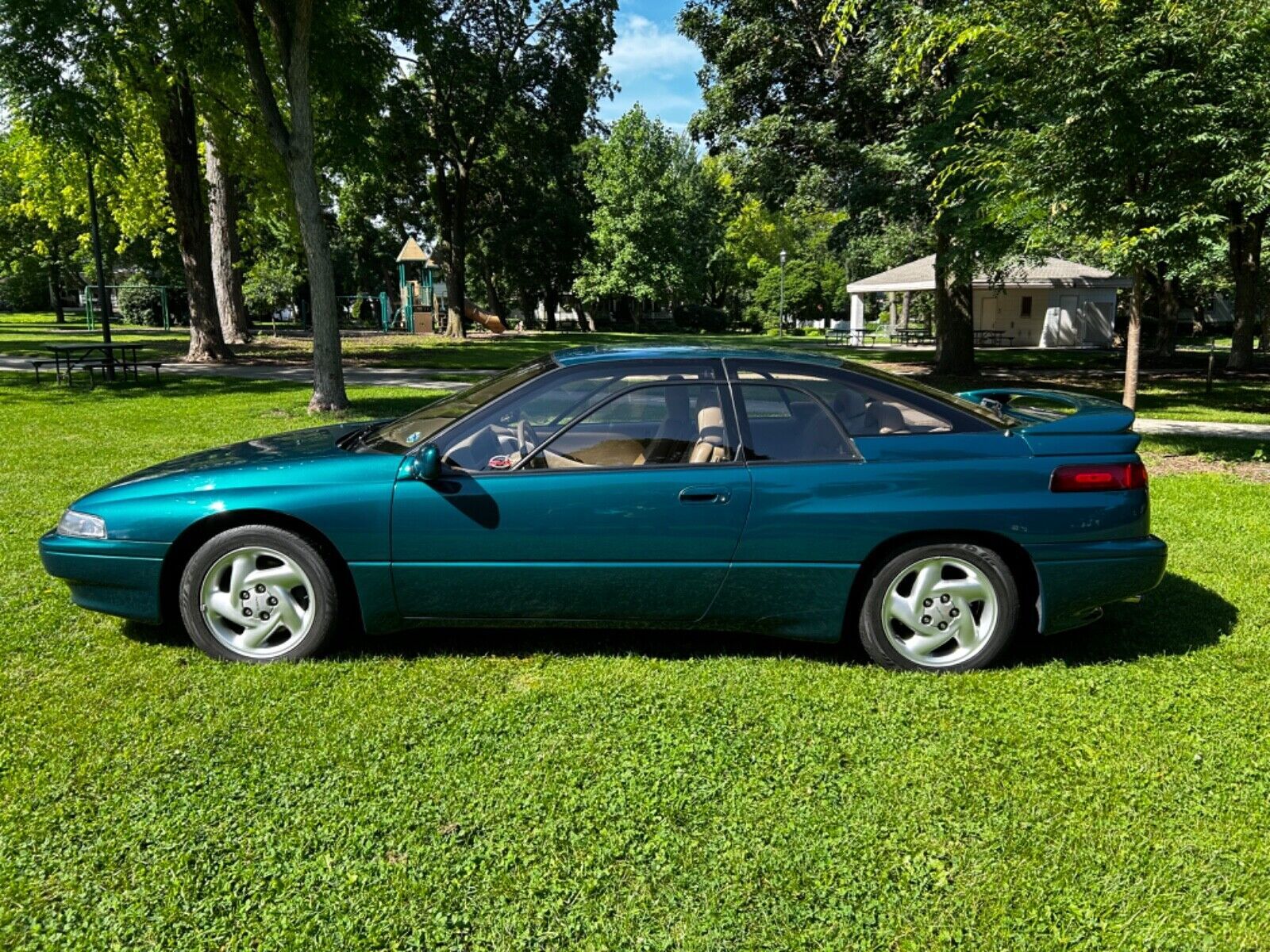 Subaru SVX