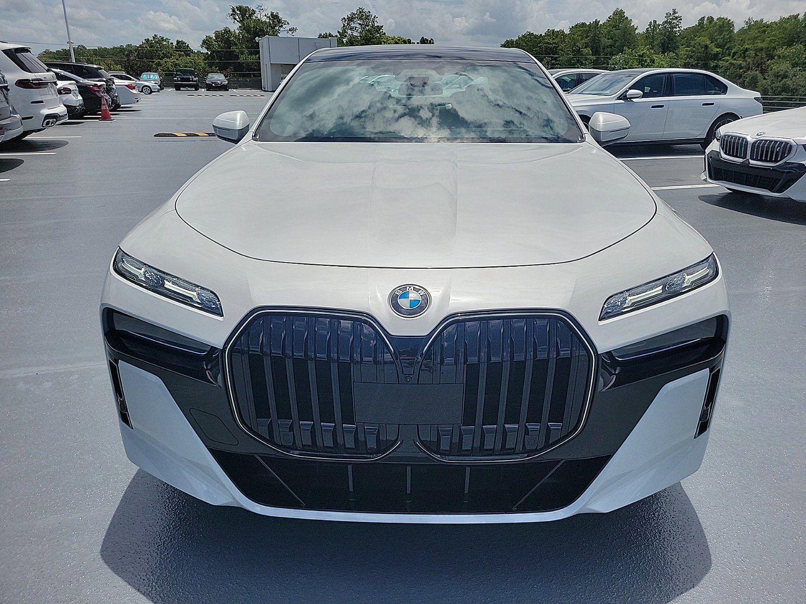 2024 BMW 760i