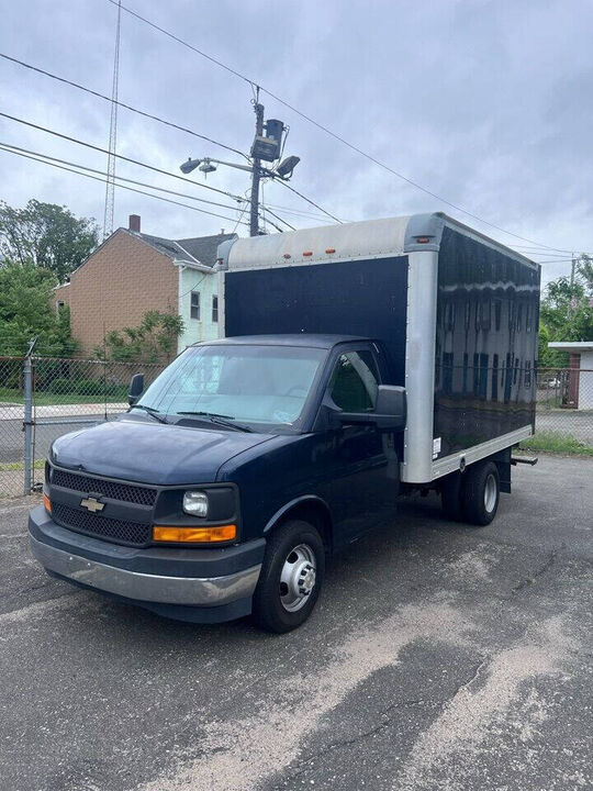 2017 CHEVROLET Express