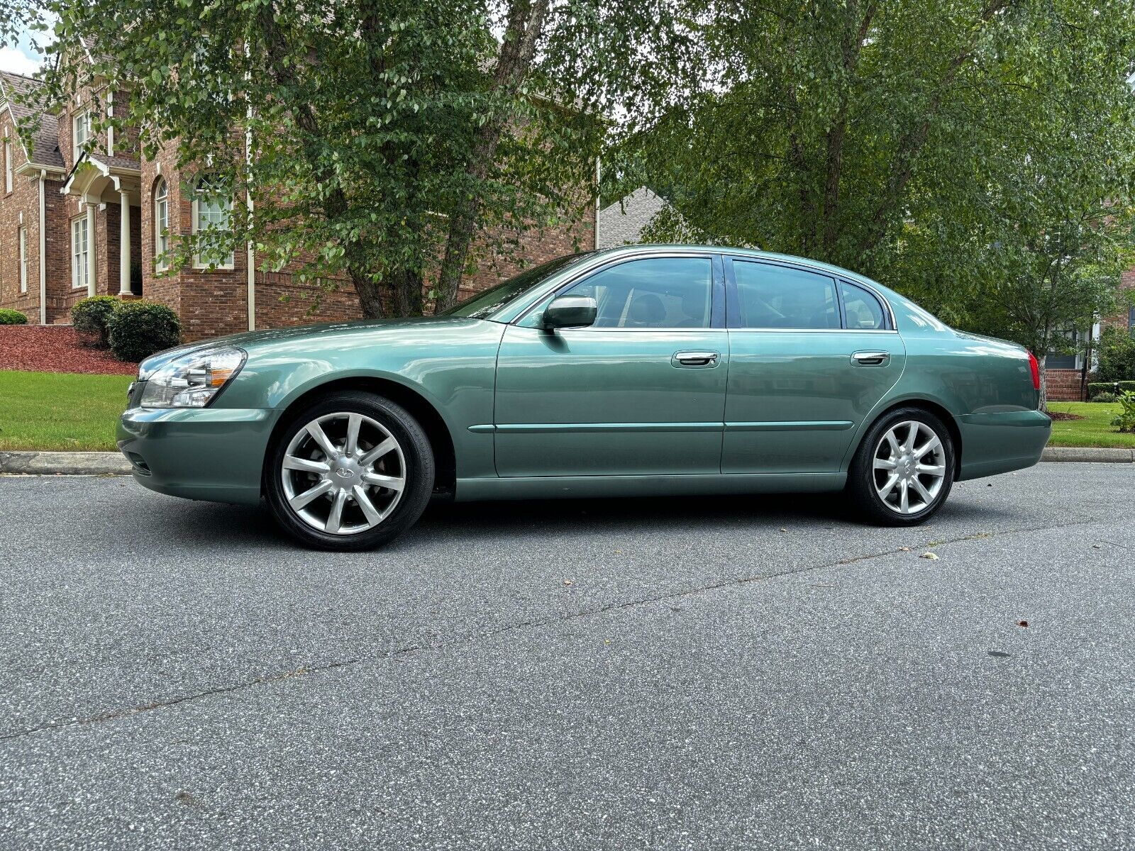 Infiniti Q45