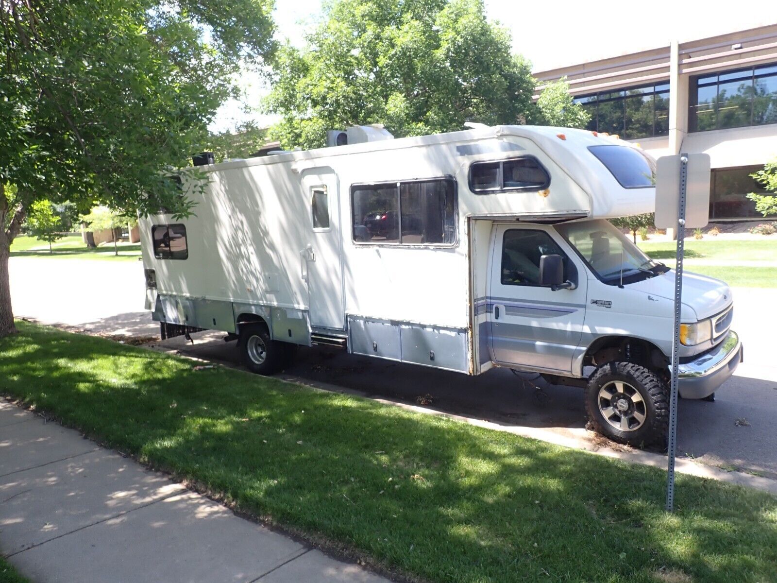 Ford E-450