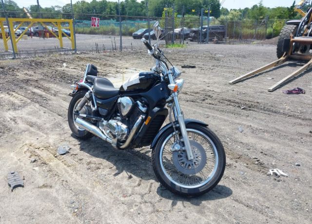 Suzuki VS800