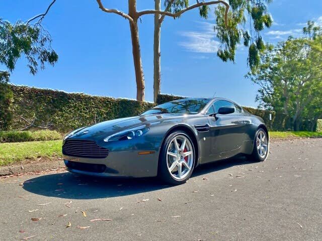 Aston Martin V8 Vantage