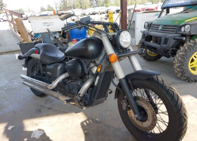 Honda VT750 (Shadow Phantom)