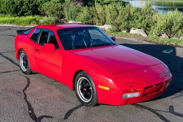 PORSCHE