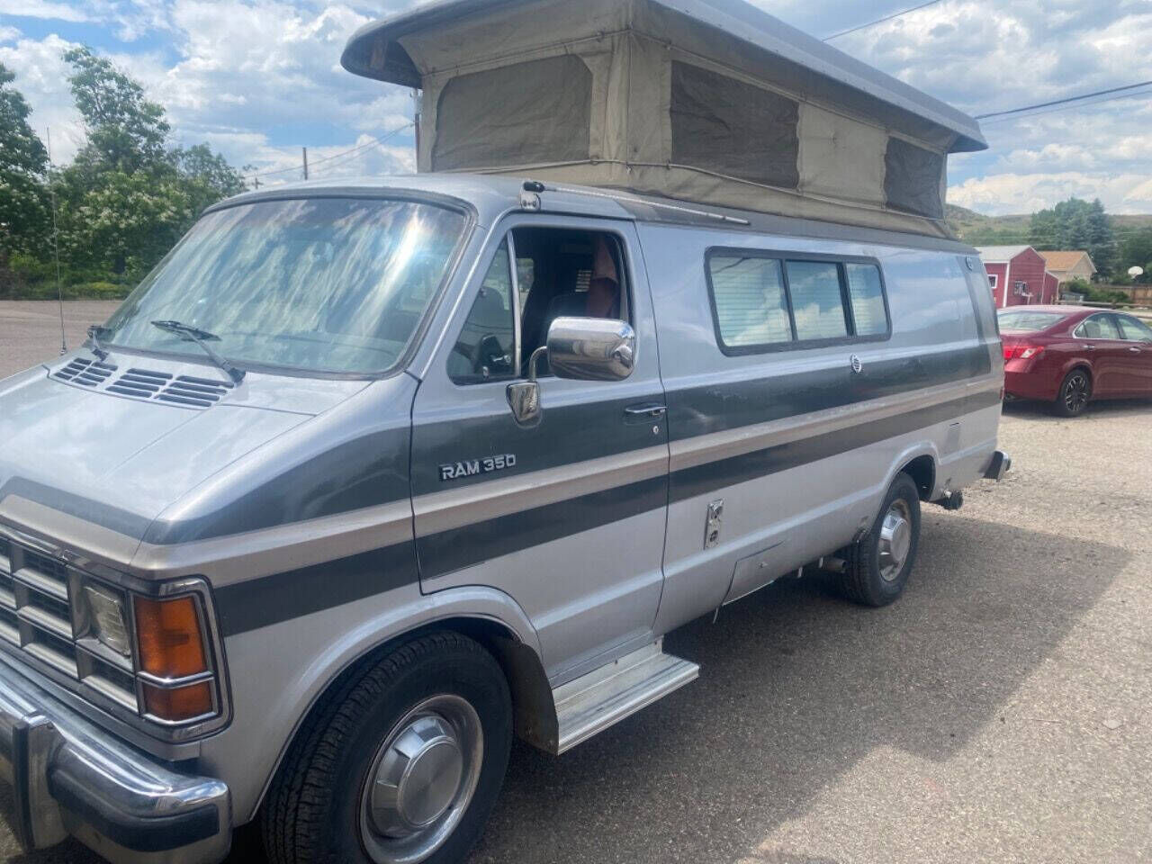 Dodge Ram Van