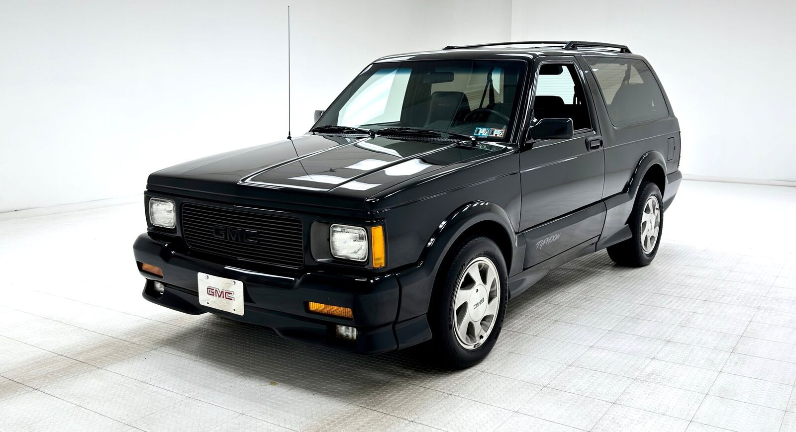 GMC Typhoon