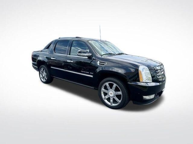 2011 CADILLAC Escalade