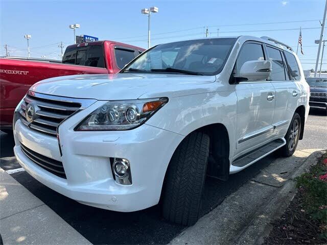Lexus LX