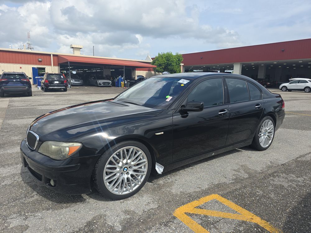 BMW 750i