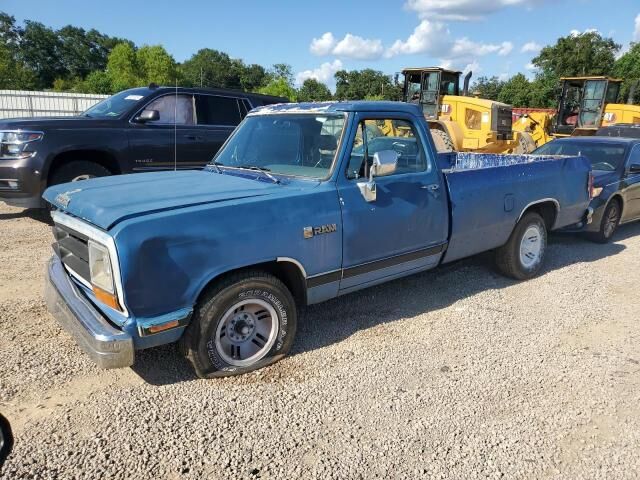 Dodge D-Series