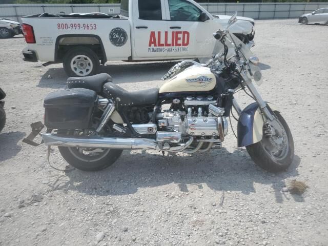 Honda GL1500C (VALKYRIE)