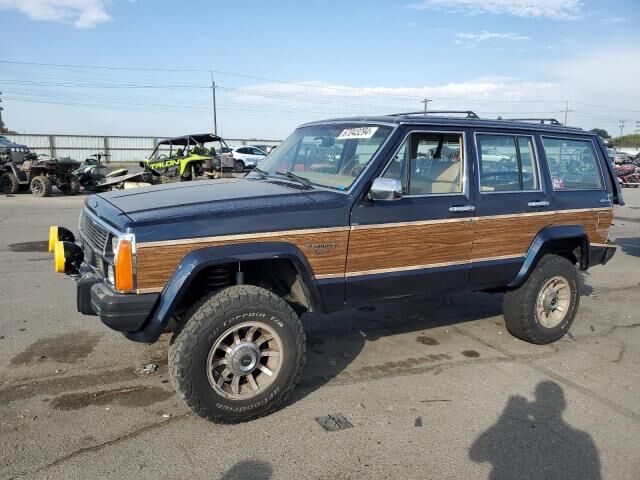 Jeep Wagoneer