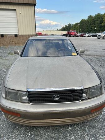 Lexus LS