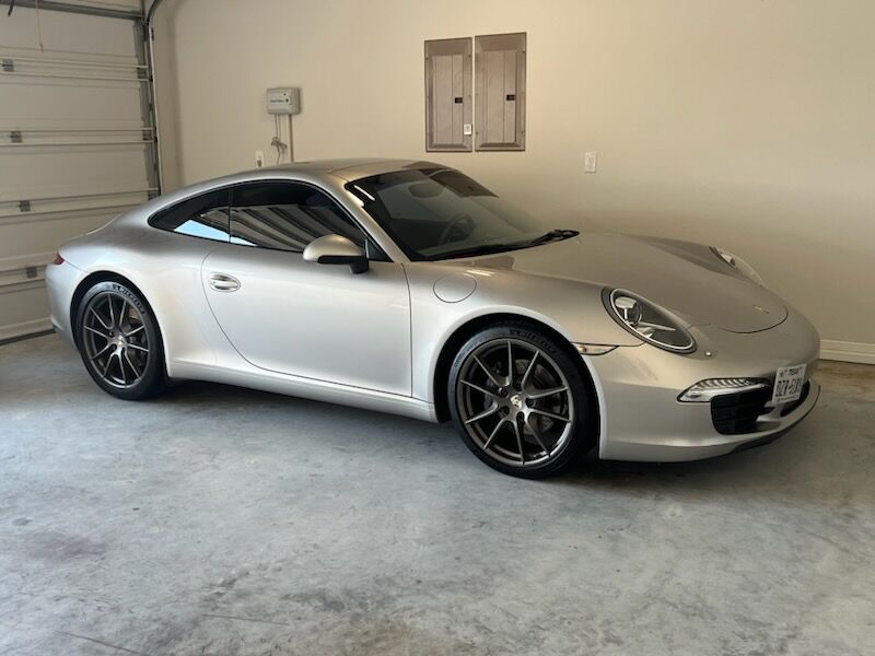 PORSCHE