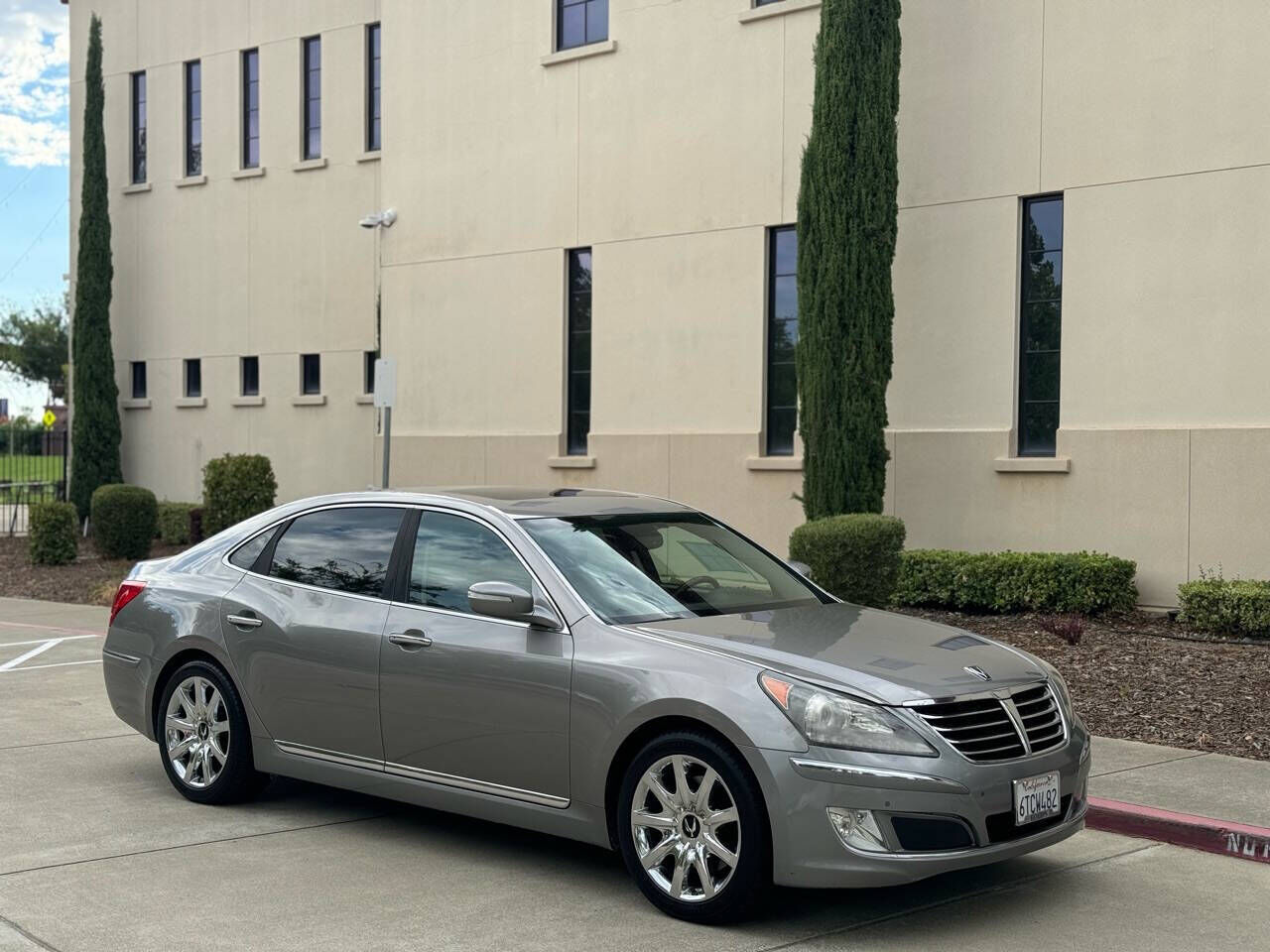 Hyundai Equus