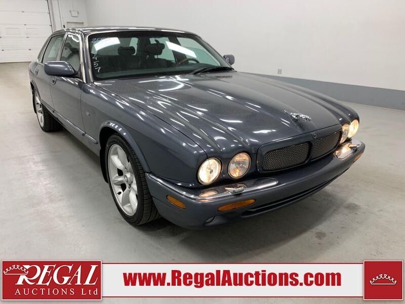 Jaguar XJR