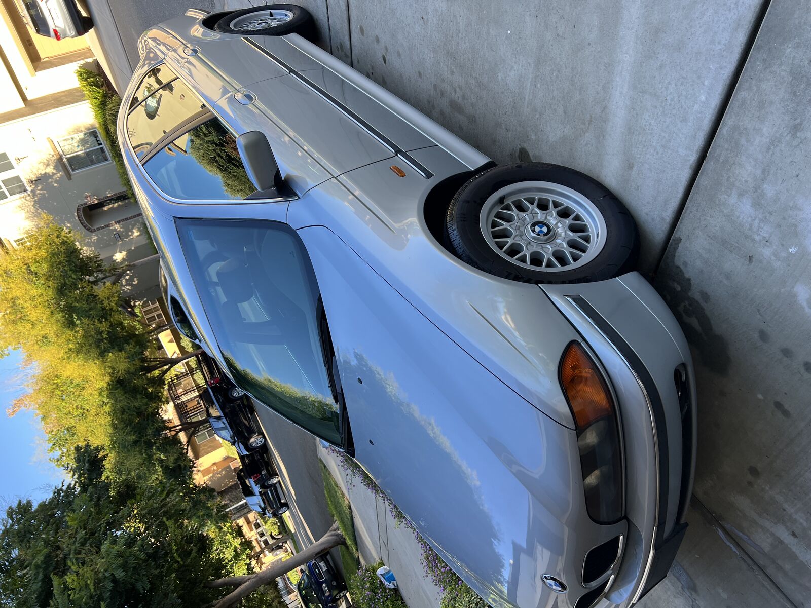 BMW 528i