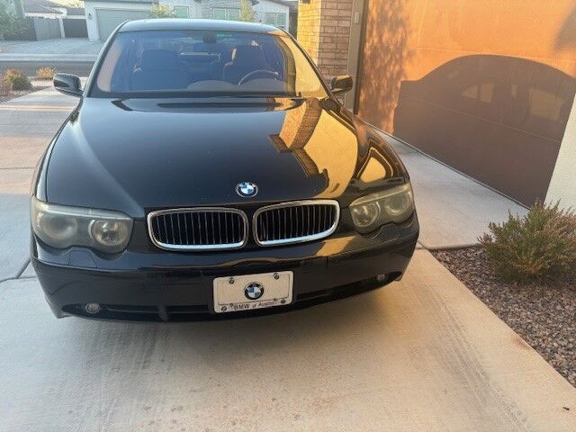BMW 745i