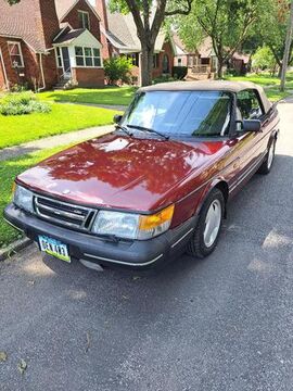 Saab 900