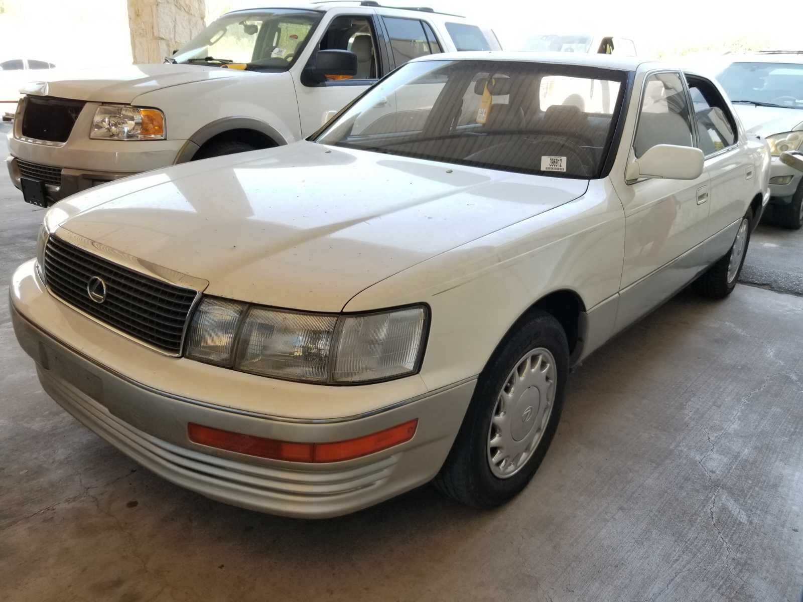 Lexus LS