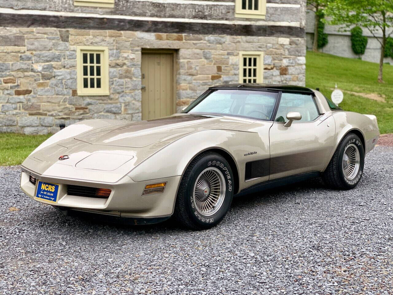 1982 CHEVROLET Corvette