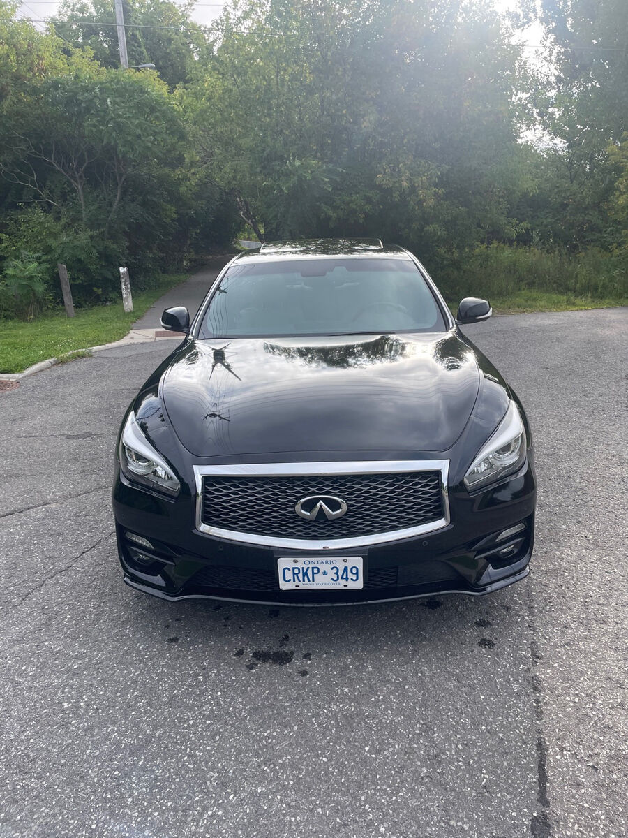 Infiniti Q70