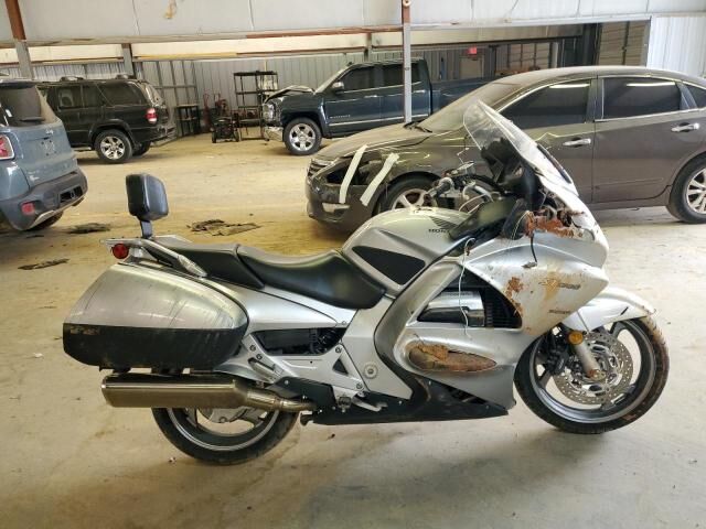 Honda ST1300A