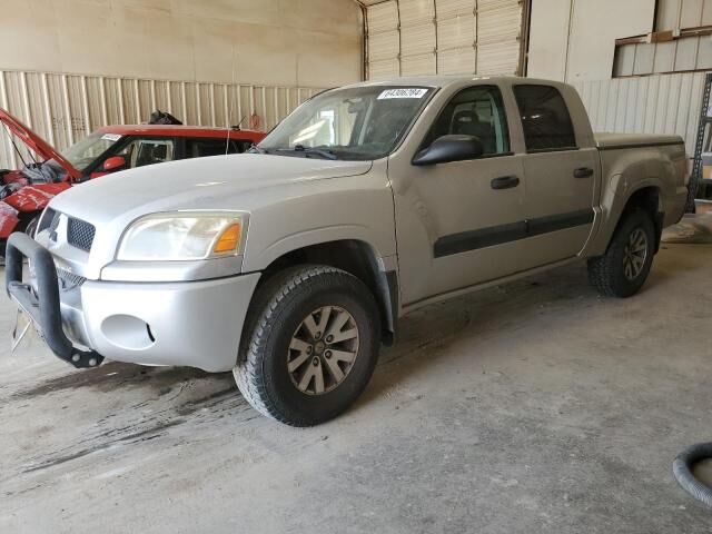 Mitsubishi Raider