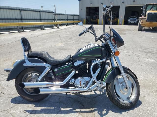 Honda VT1100C2 (SHADOW SABRE)